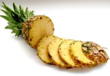 Jak zrobić ananasa w syropie?